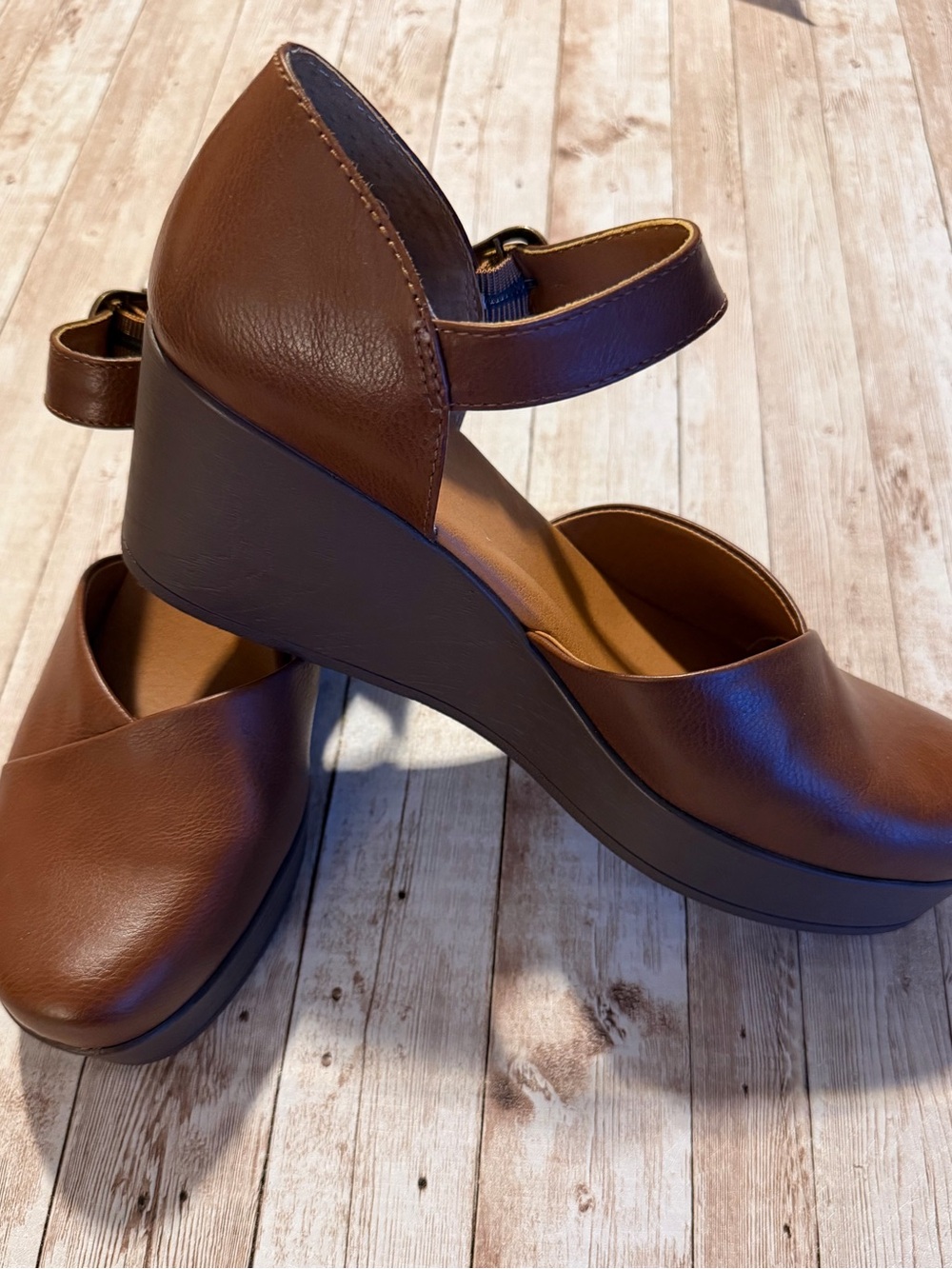 b.o.c. by Børn Derby Wedge Pumps Brown - NWOT